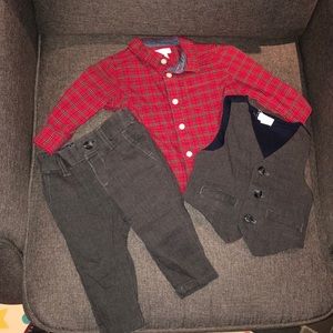 Gymboree Matching Sets - Baby boy 3 piece complete formal outfit. Gymboree Matching Sets - Baby boy 3 piece complete formal outfit.